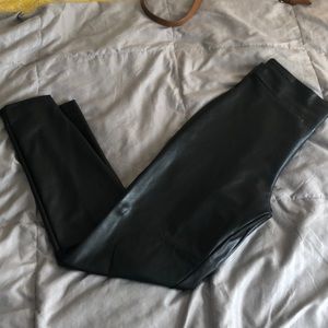 SOLD! 🔥🔥High waisted P leather skinny pants! S